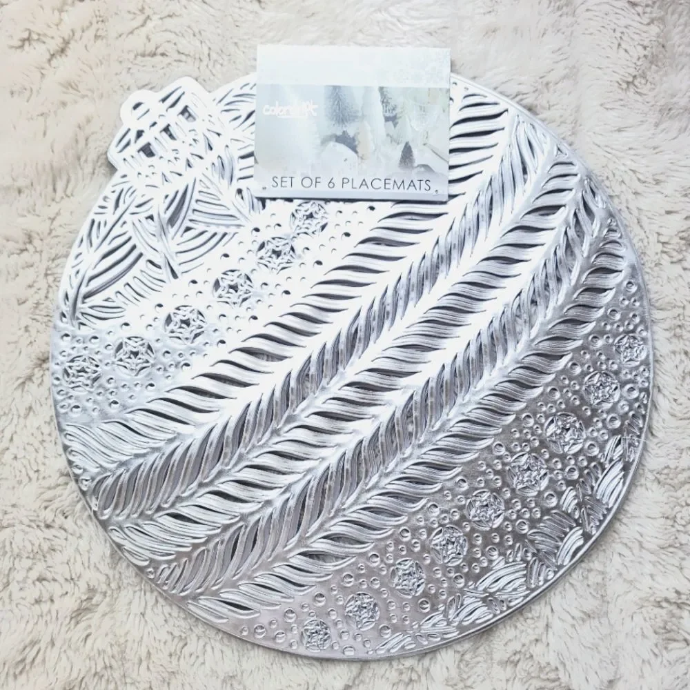 🍒NWT🍒 6 PC CHRISTMAS PLACEMATS SET